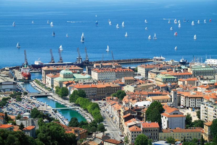 Odeon Apartment And Rooms Rijeka Luaran gambar