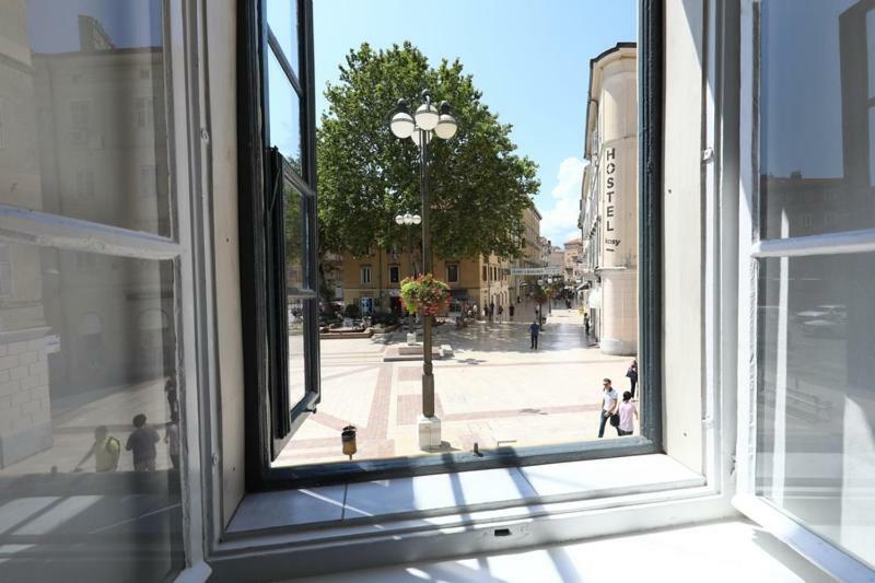 Odeon Apartment And Rooms Rijeka Luaran gambar