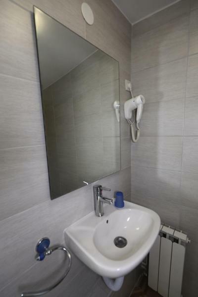 Odeon Apartment And Rooms Rijeka Luaran gambar